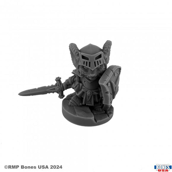 Gray fantasy mouse figurine with armor and a sword on a white background