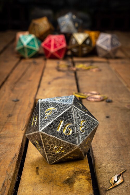 Epic Armoury: Dice D20 - Hammered Steel