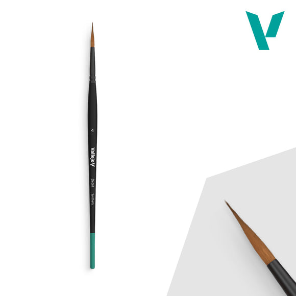 Paintbrush with black handle and brown bristles on a white background, featuring a visible brand logo.