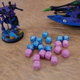 Crosshairs Compact D6 Dice Set: Blue & Pink