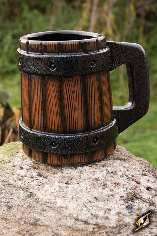 Epic Armoury: Beermug with metal bands